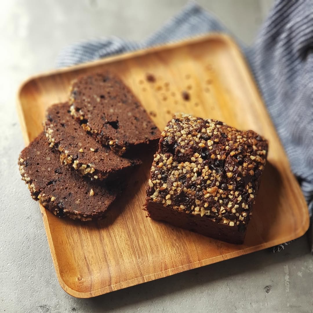 Sanjeevini Chocolate Banana Cake